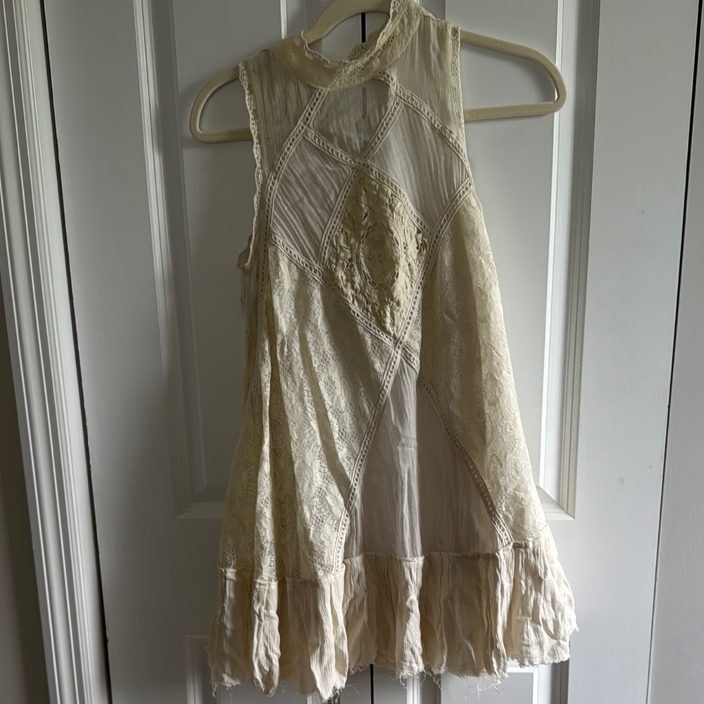 Elegant Cream Lace Women’s Dress